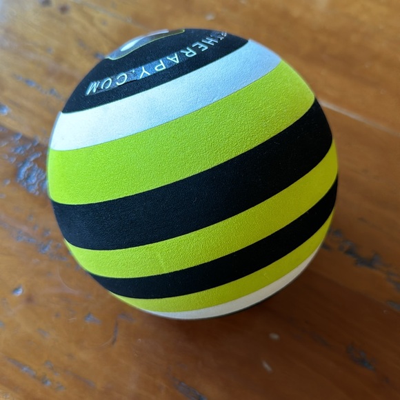 Trigger point therapy ball - Picture 2 of 3